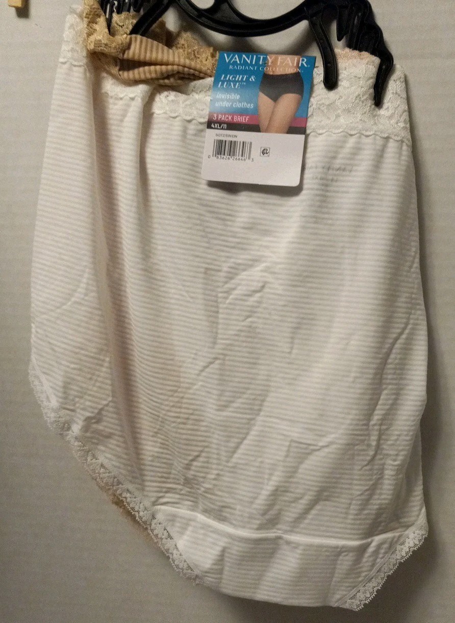 Women’s Light & Luxe 3 Pack Briefs 4XL/11 NWT