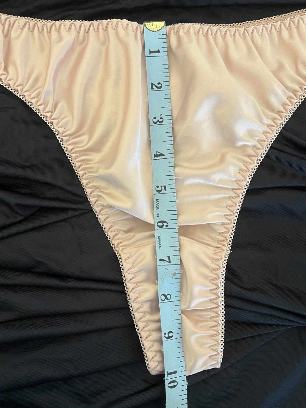 Secrets In Lace Satin Thong NWOT Size L Dusky Rose