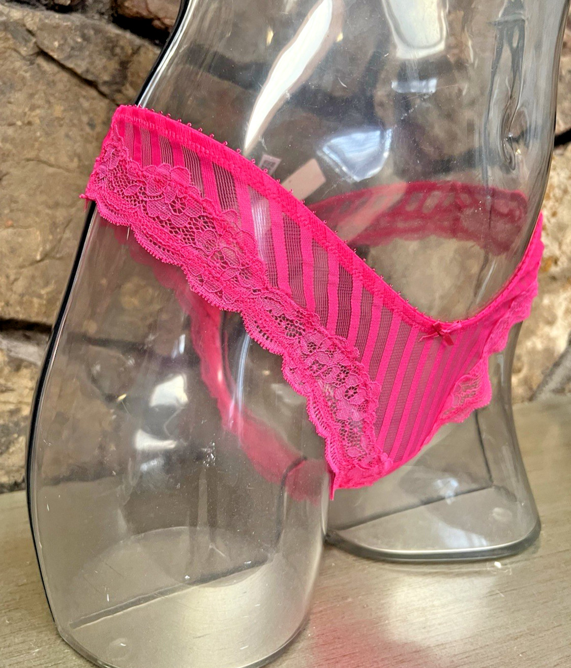 Victoria’s Secret Sheer Stripe Lace Trim THONG Panty Sz M ENCHANTED PINK NWT