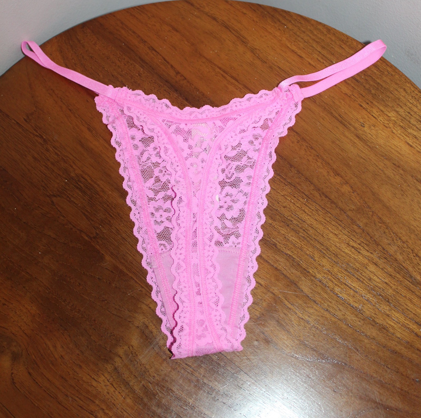 VICTORIA’S SECRET STRING THONG LACE SET OF 2 CANAL BLUE NEON BUBBLE PINK SIZE M