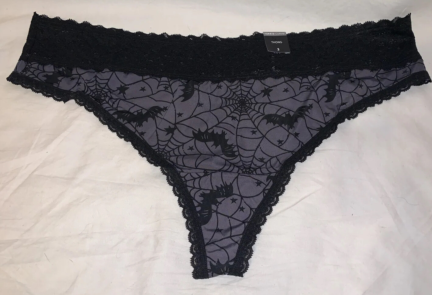 Torrid Second Skin Mid Rise Lace Trim Thong Panties Black Bats Halloween 3X NWT