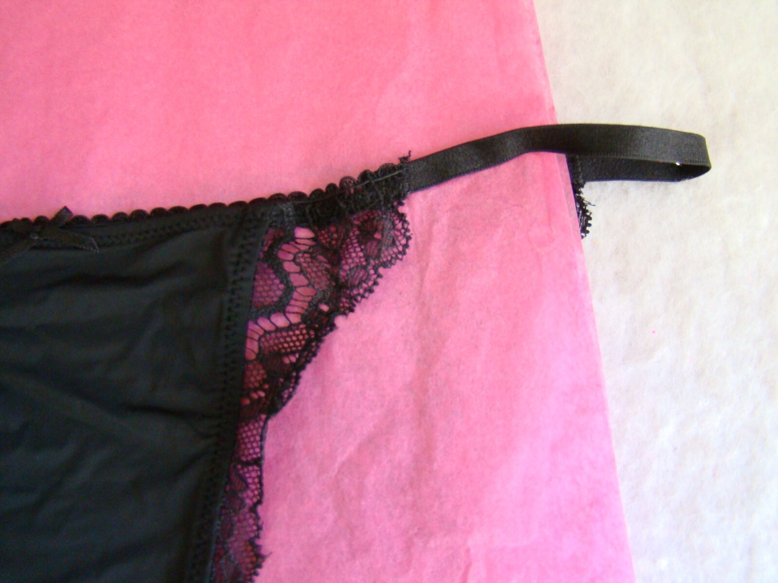 New Victoria’s Secret Dream Angel Black Floral Lace Strappy Sides String Bikini