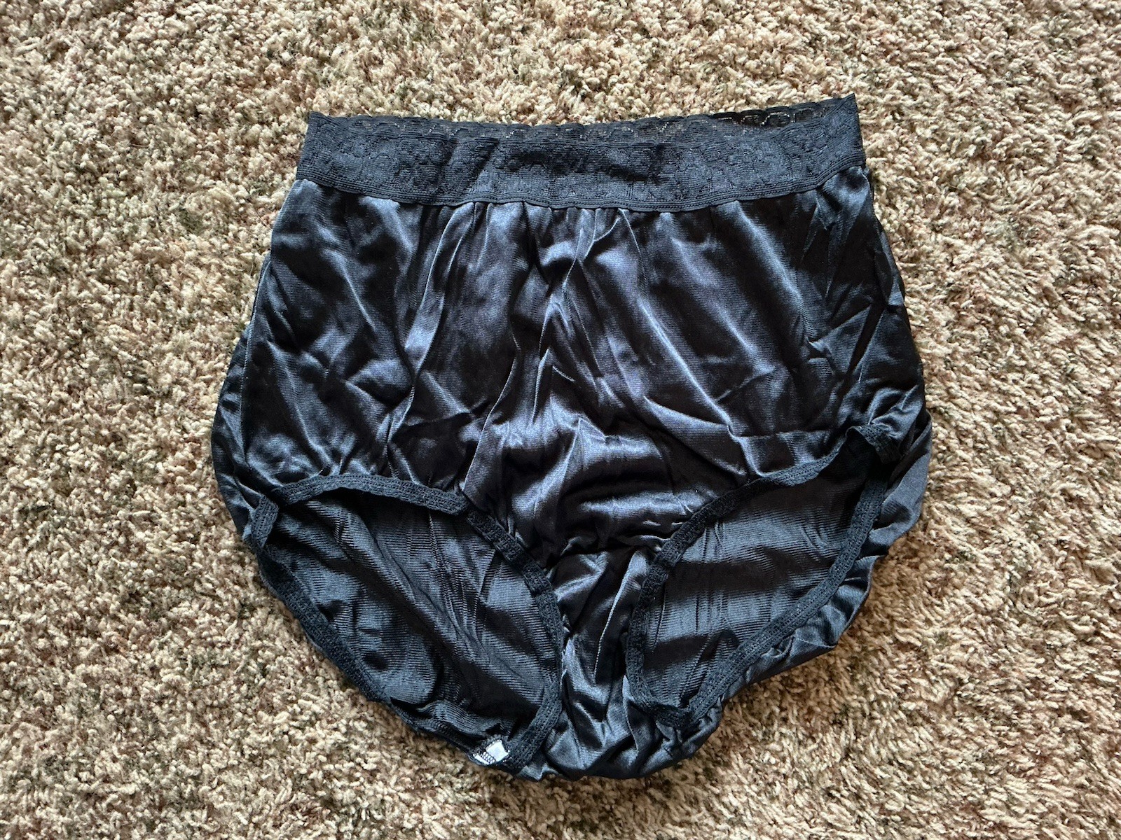 Hanes Her Way Satin Second Skin Style High Waisted Panties Size 8 Black Color