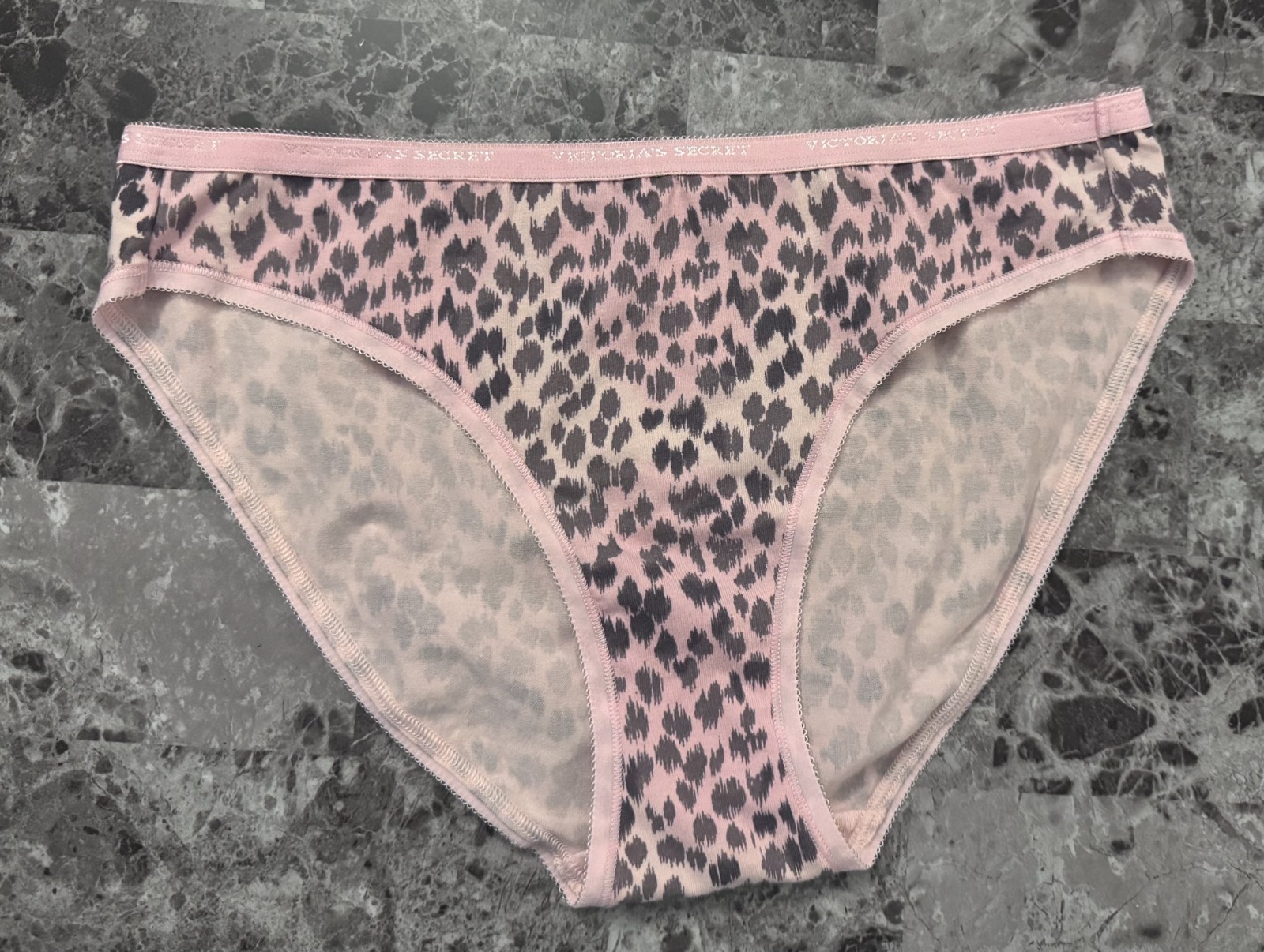 NWT VICTORIA’S SECRET M PINK LEOPARD CHEETAH PICOT VINTAGE RARE BIKINI PANTIES