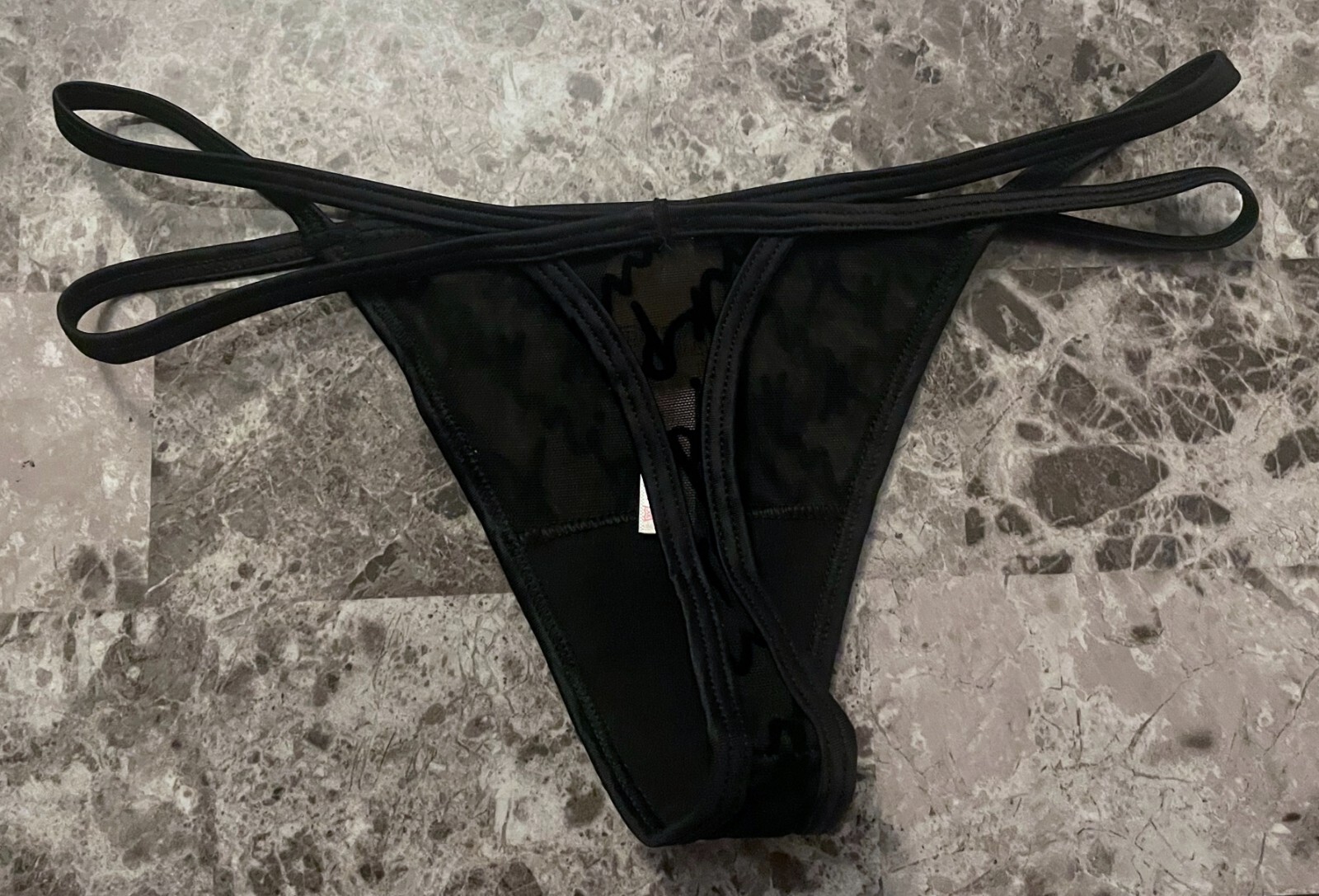 NWT VICTORIA’S SECRET PINK BLACK VELVET LOGO DOUBLE STRAPPY SIDE THONG PANTIES