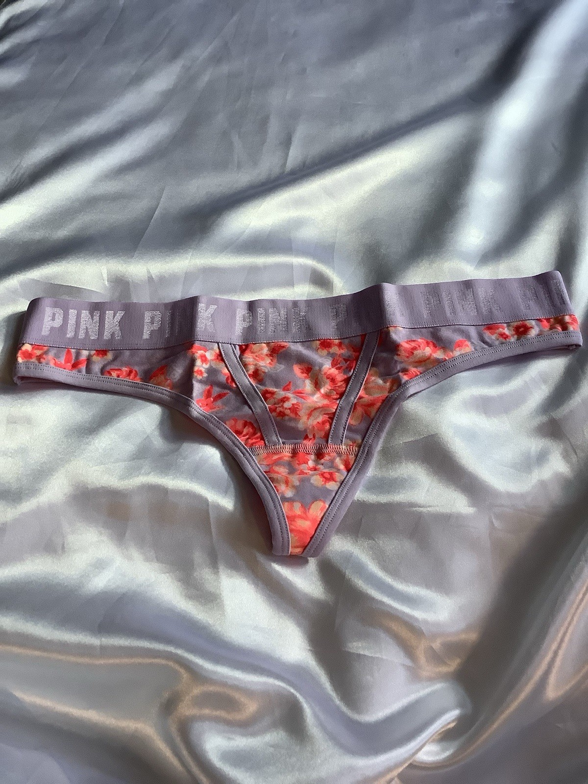 Victoria’s Secret PINK Women’s Thong Panties Purple Floral Boy Binding 1pk Large