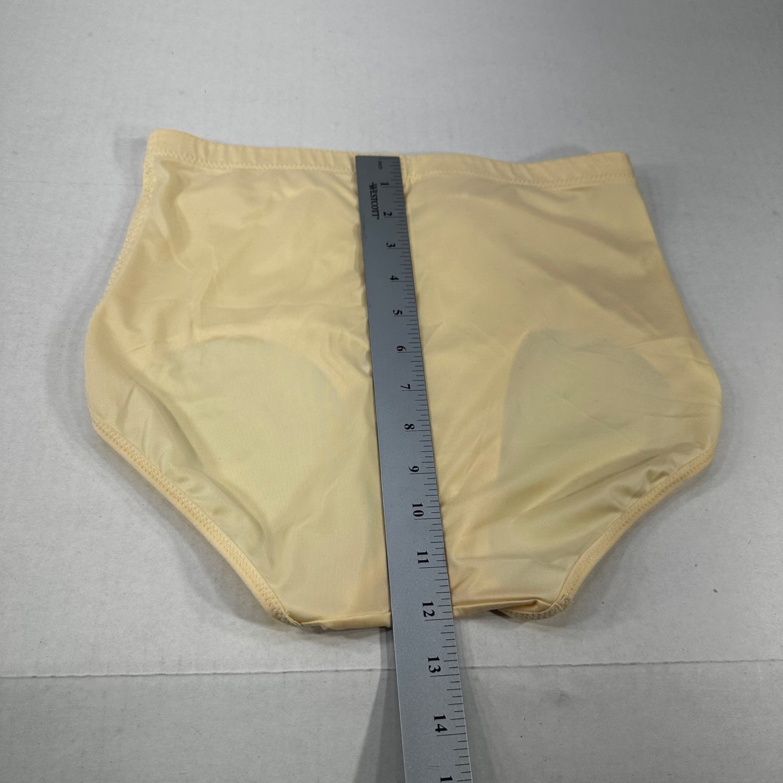 Mamia Gold Women’s Size XXL Panty Brief Shaper Yellow New Without Tags