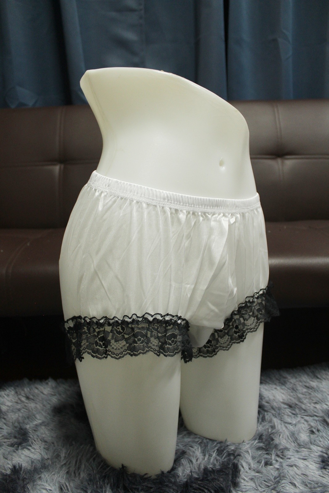 #A329 2XL/ElasticW.24-42″ Vintage Style 2PCS Black Nylon Half Slip + White Brief