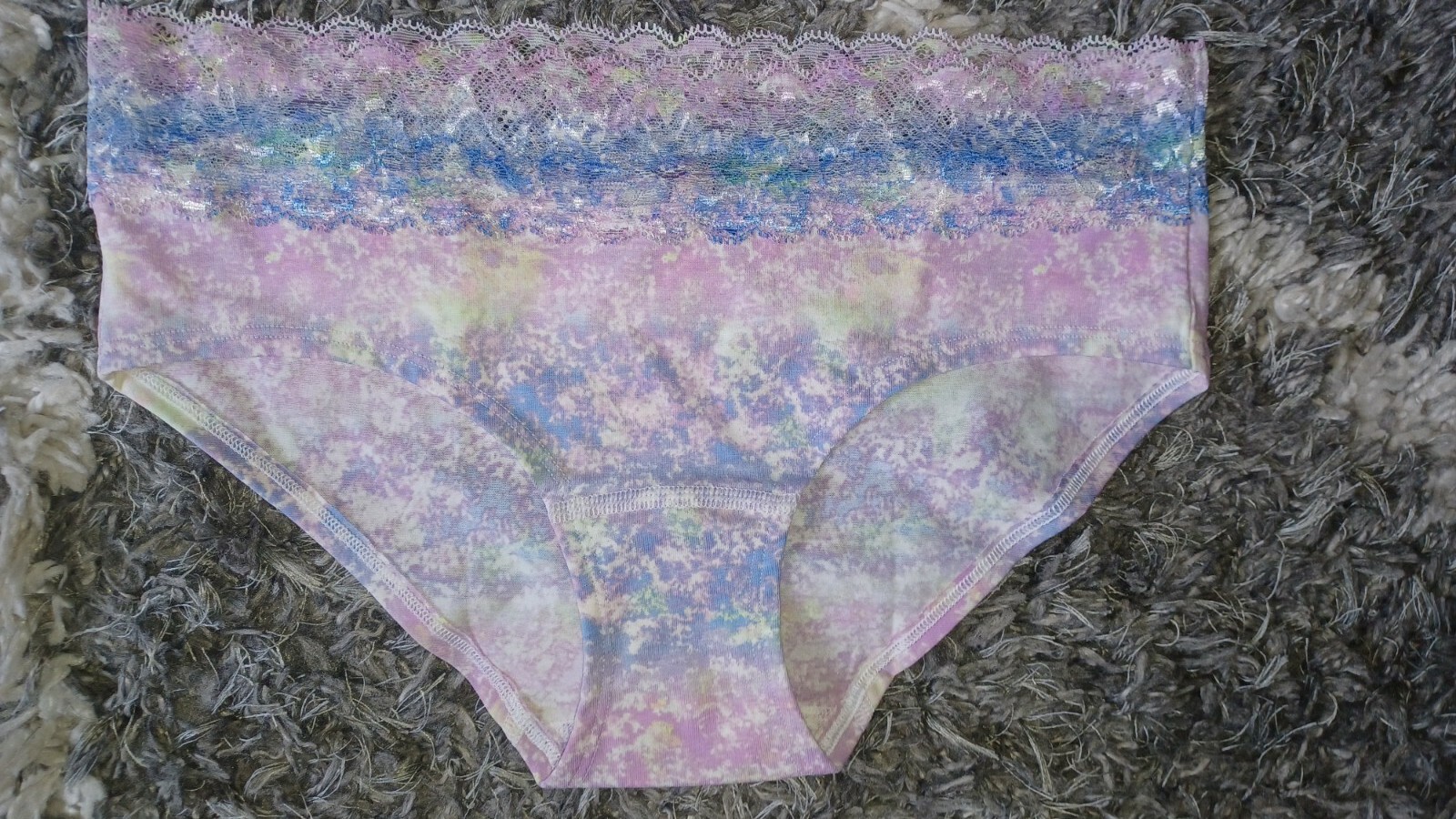 NeW Vs Lace Trim multi colored hiphugger Panty Size medium