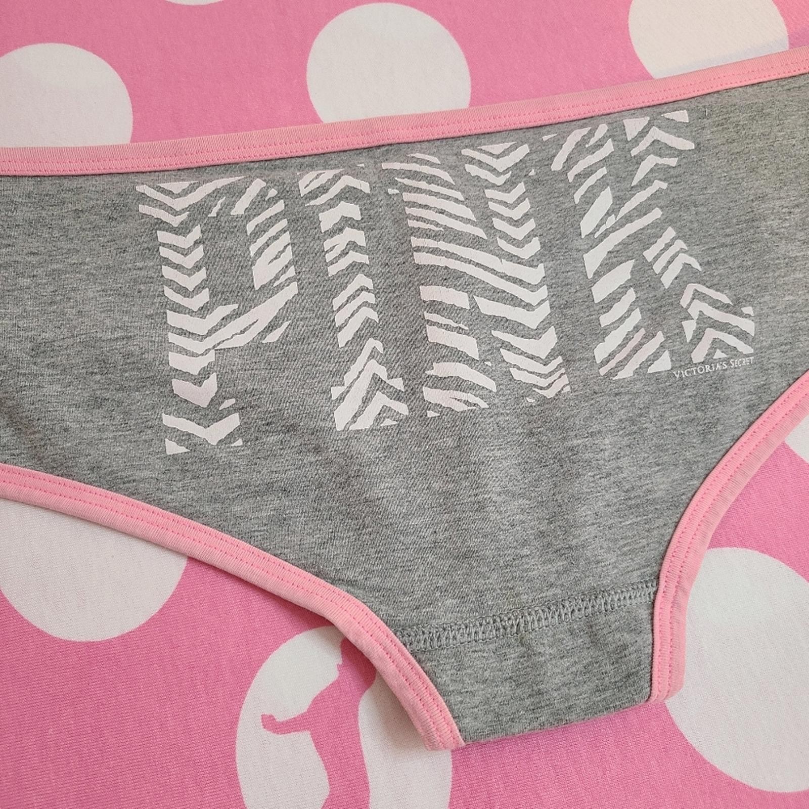 VTG VS PINK Extra Low Rise Graphic Cotton Hipster Panty Size Sm Zebra Logo