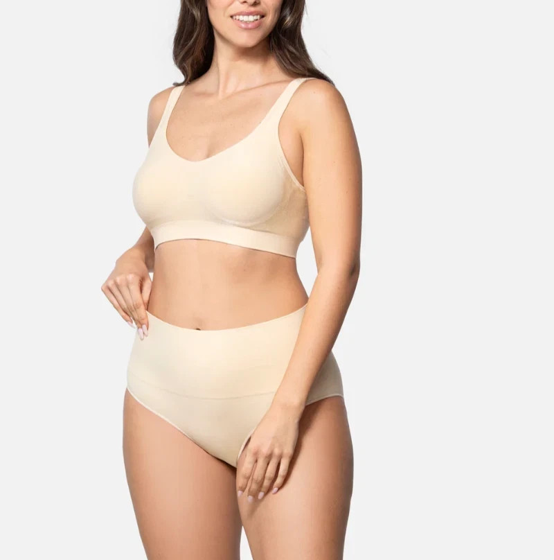 NEW UNDEROUTFIT Smoothing at Waist Brief Contouring Fit Sand Style #308 Sz 2XL