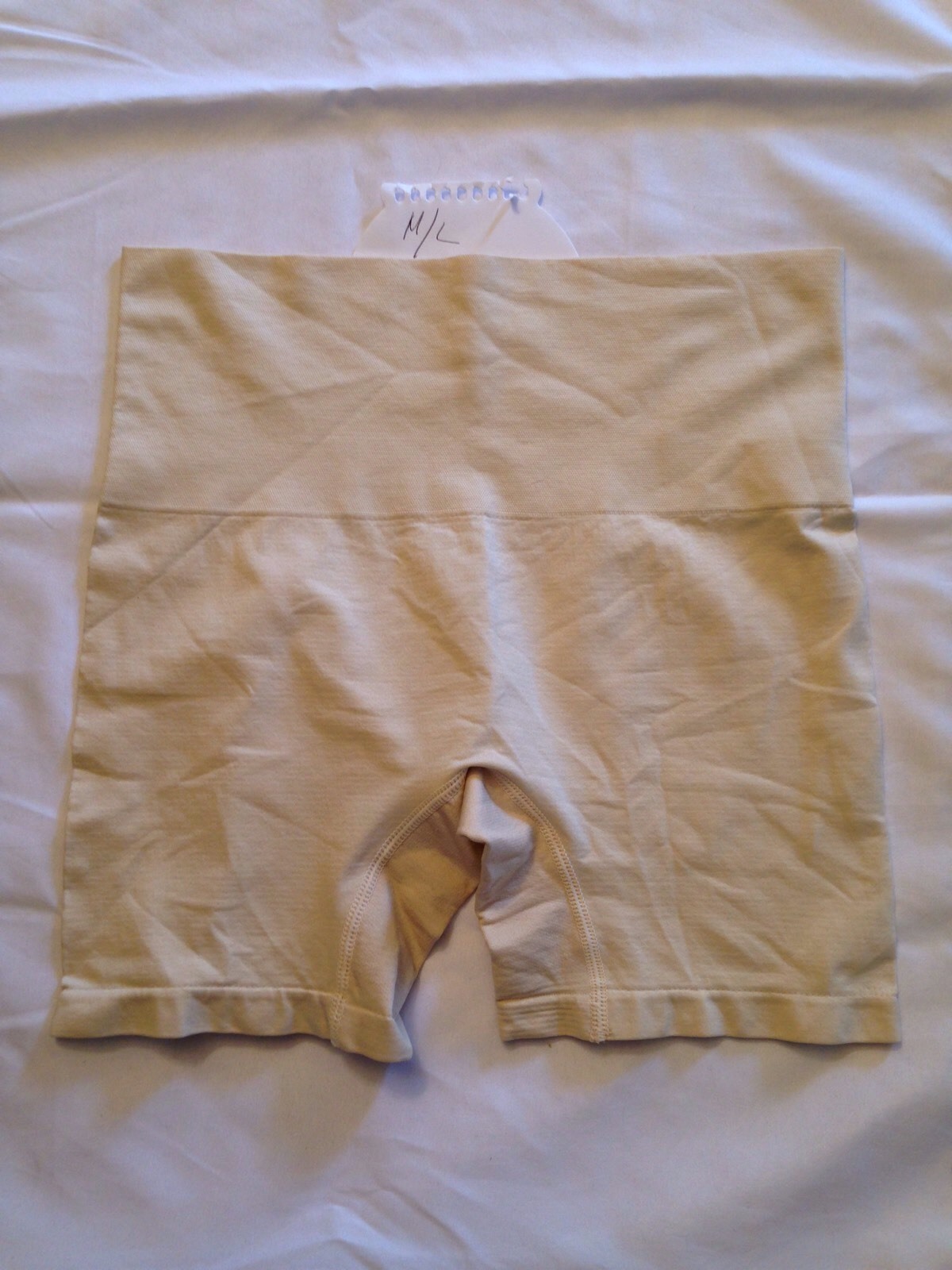 NWOT HSN Yummie Seamless H. Thomson Brief Boy Shorts Panty Size – Beige – M/L