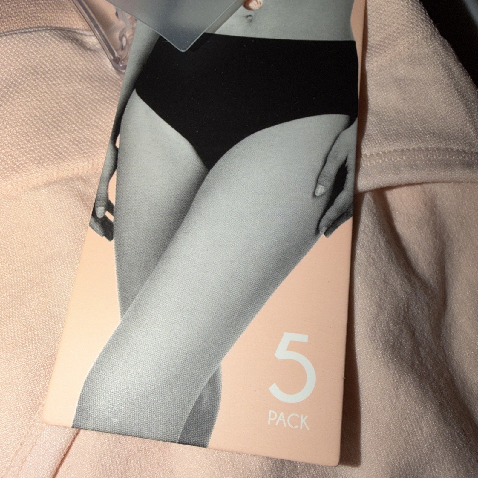 YUMMIE Size: XL -5 Pack SEAMLESS BRIEFS -95%Nylon-5% Spandex Multicolor NWT