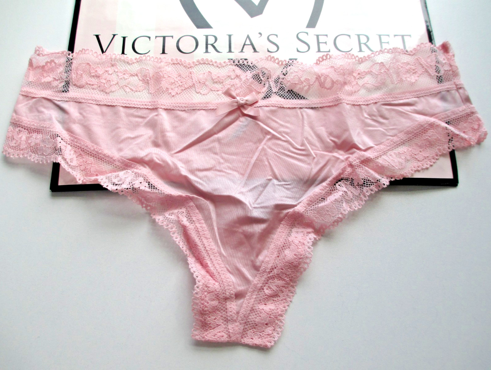 VICTORIA’S SECRET VERY SEXY Thong Panty M L Pink NWT Lace Trim VS