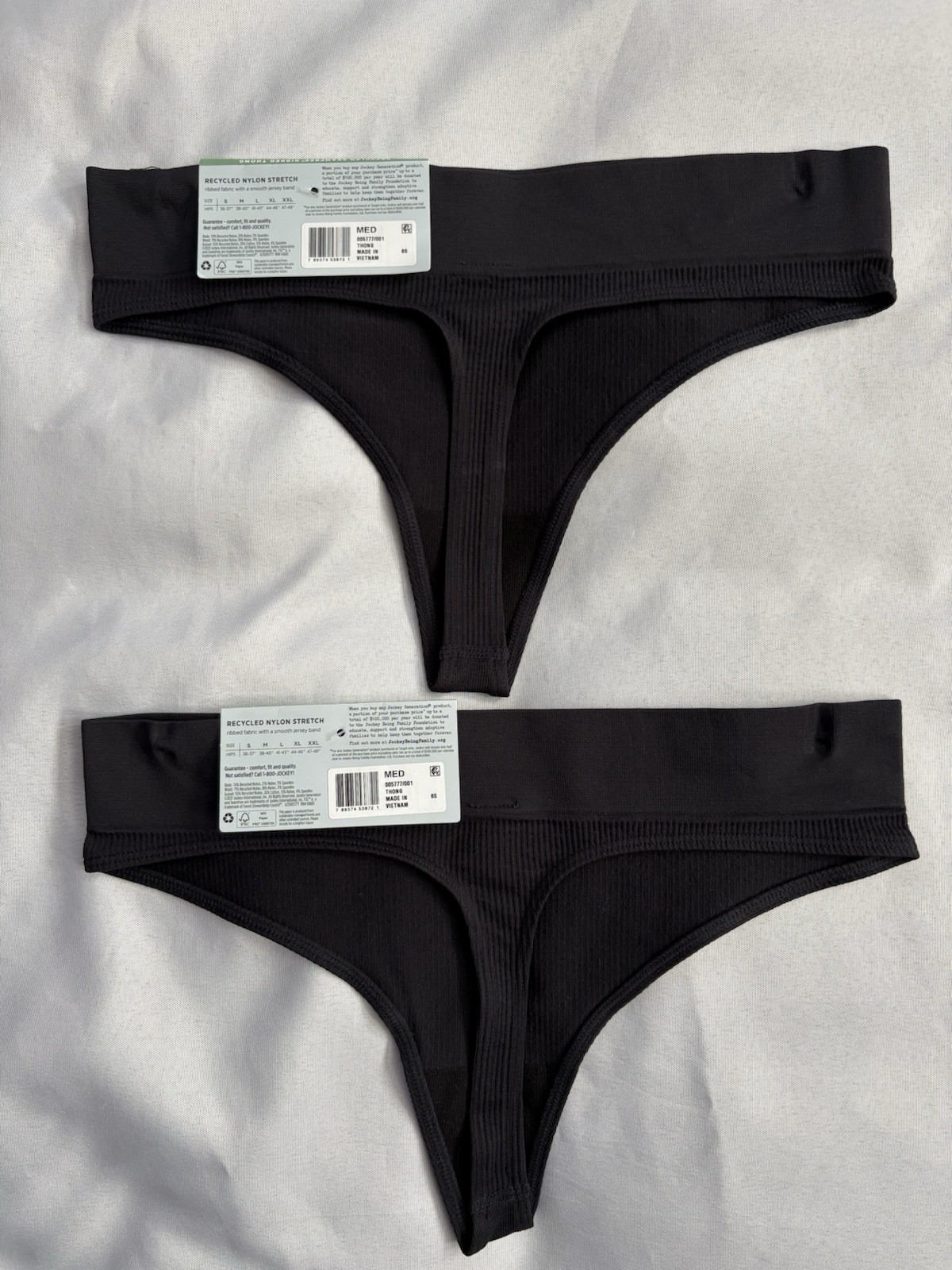 NEW JOCKEY Generation Black Seamfree Ribbed Thong Panty Women’s Medium 2 Pair