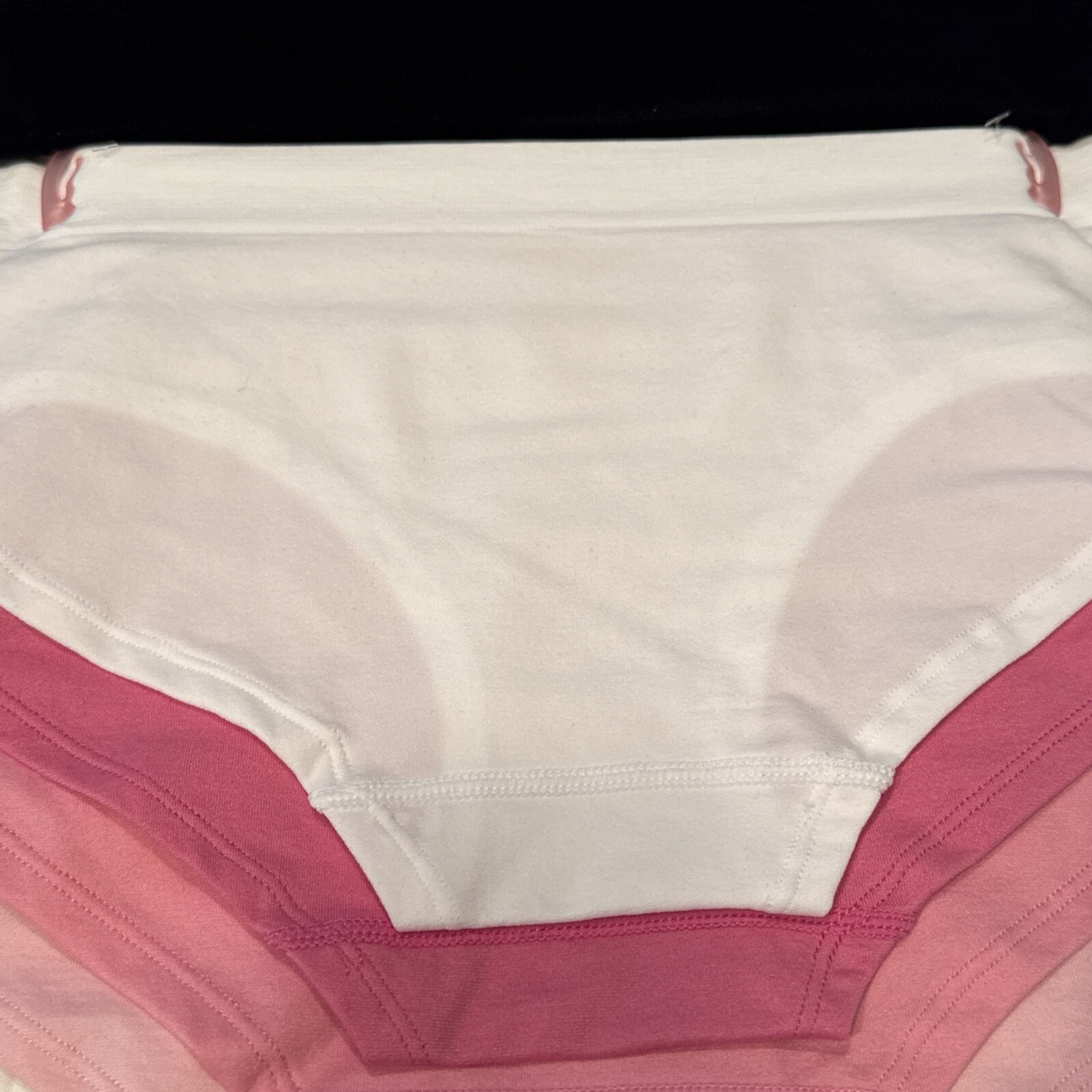 JUICY COUTURE INTIMATES 5 PACK Hipster PANTIES Medium NYLON SPANDEX