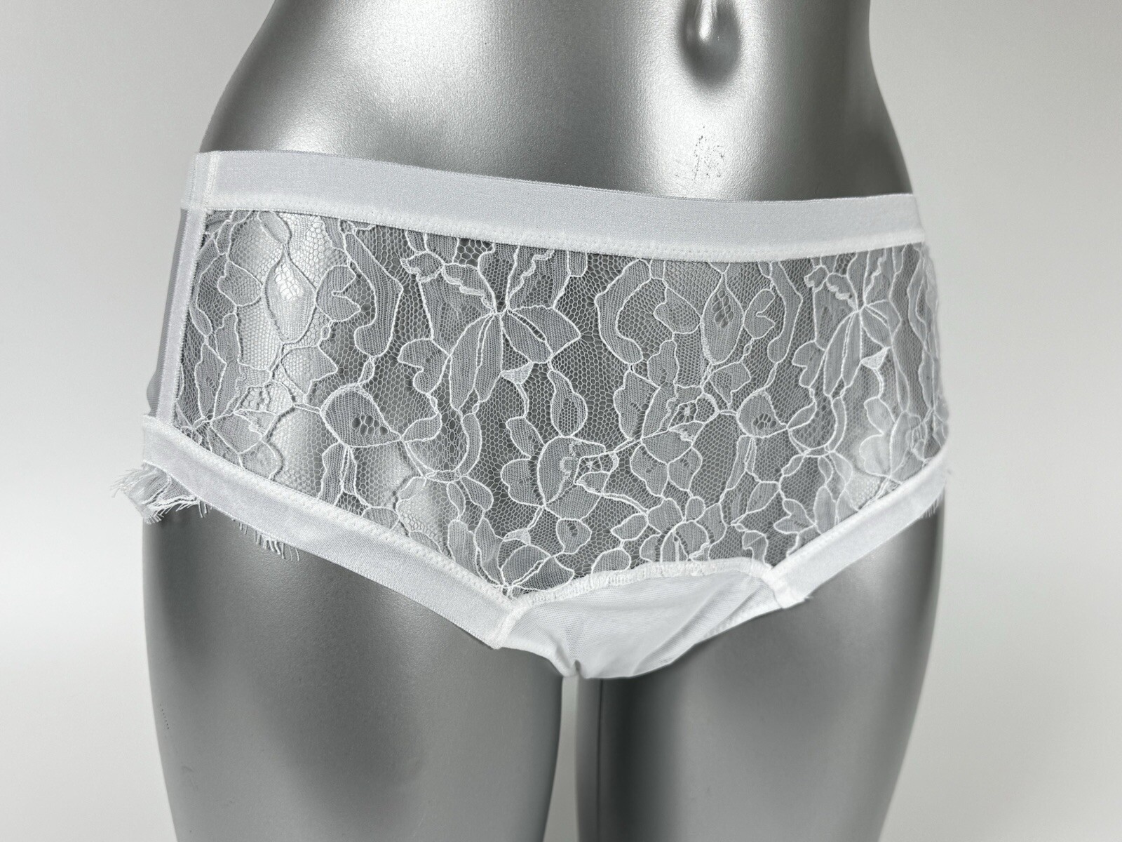 LA PERLA Lingerie – Italian Lace Panty in White – Luxury Lingerie 008