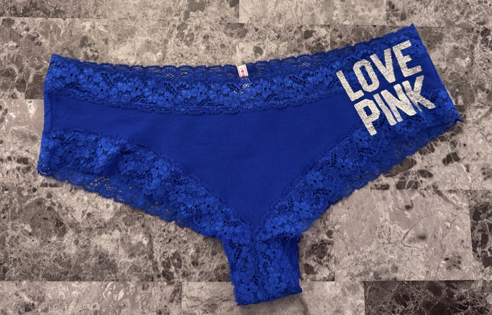 NWT VICTORIA’S SECRET PINK M BLUE LACE GLITTER LOGO VINTAGE RARE CHEEKY PANTIES