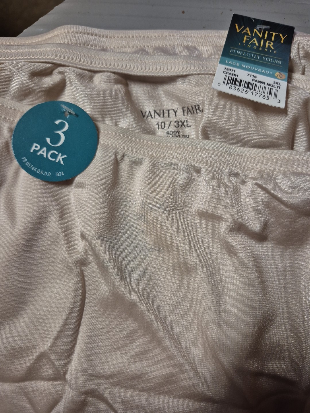 6 Pairs Vanity Fair Briefs 10/3xl Tan