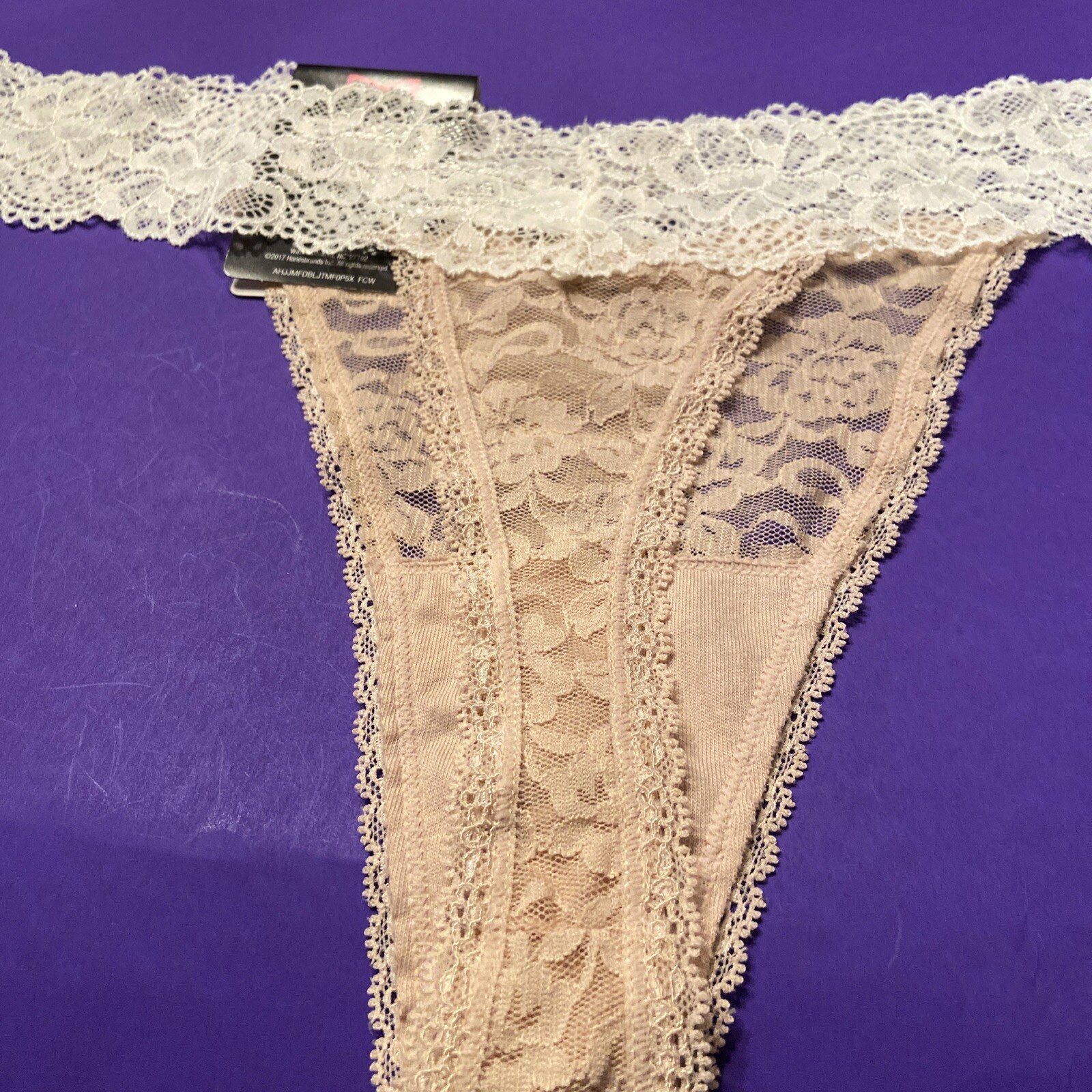 NEW! 2 PAIRS MAIDENFORM NUDE/WHITE LACE THONG PANTIES / X-LARGE Size 8 / $26