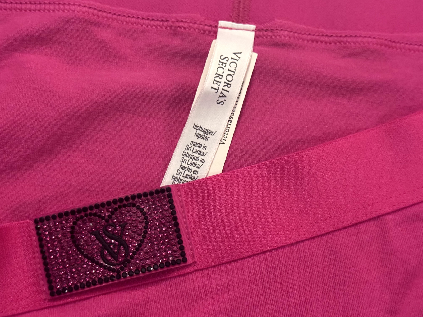 VICTORIA’S SECRET PINK HEART RHINESTONE SHINE PATCH THICK BAND HIPHUGGER PANTIES