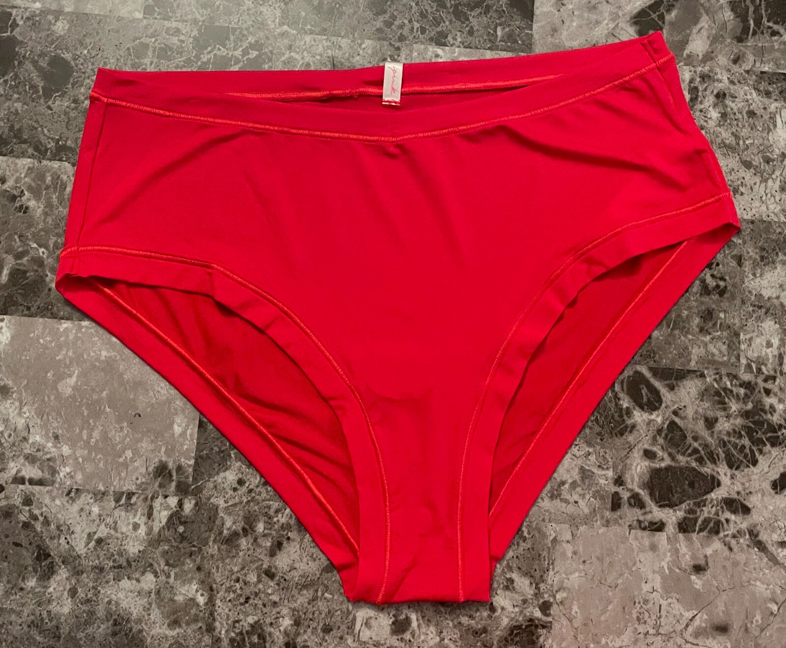 NWOT VICTORIA’S SECRET PINK RED SMOOTH THIN EVERYDAY STRETCH HIPSTER PANTIES