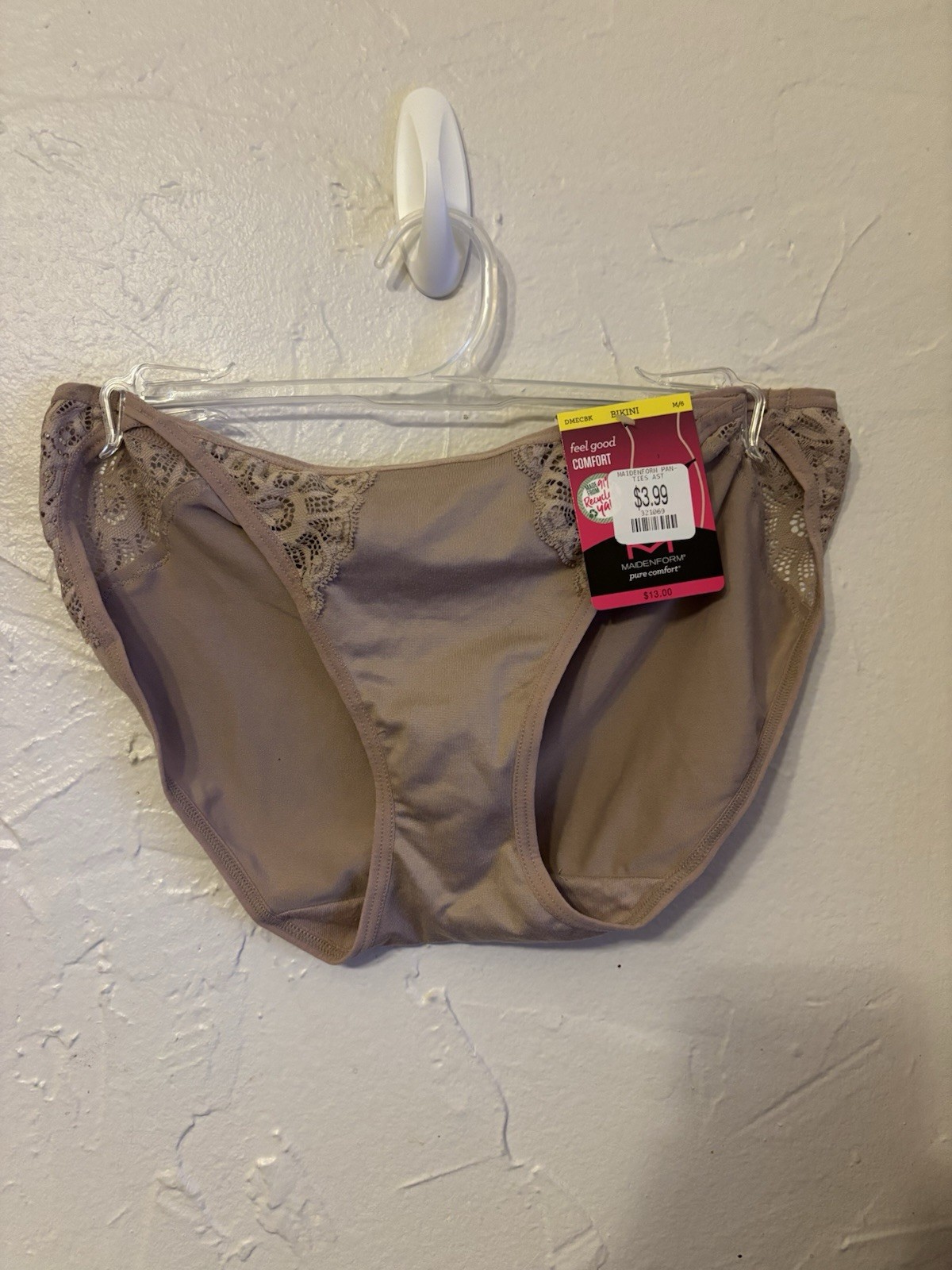 NWT Maidenform SZ Medium 6 Pure Comfort Bikini Panties Beige