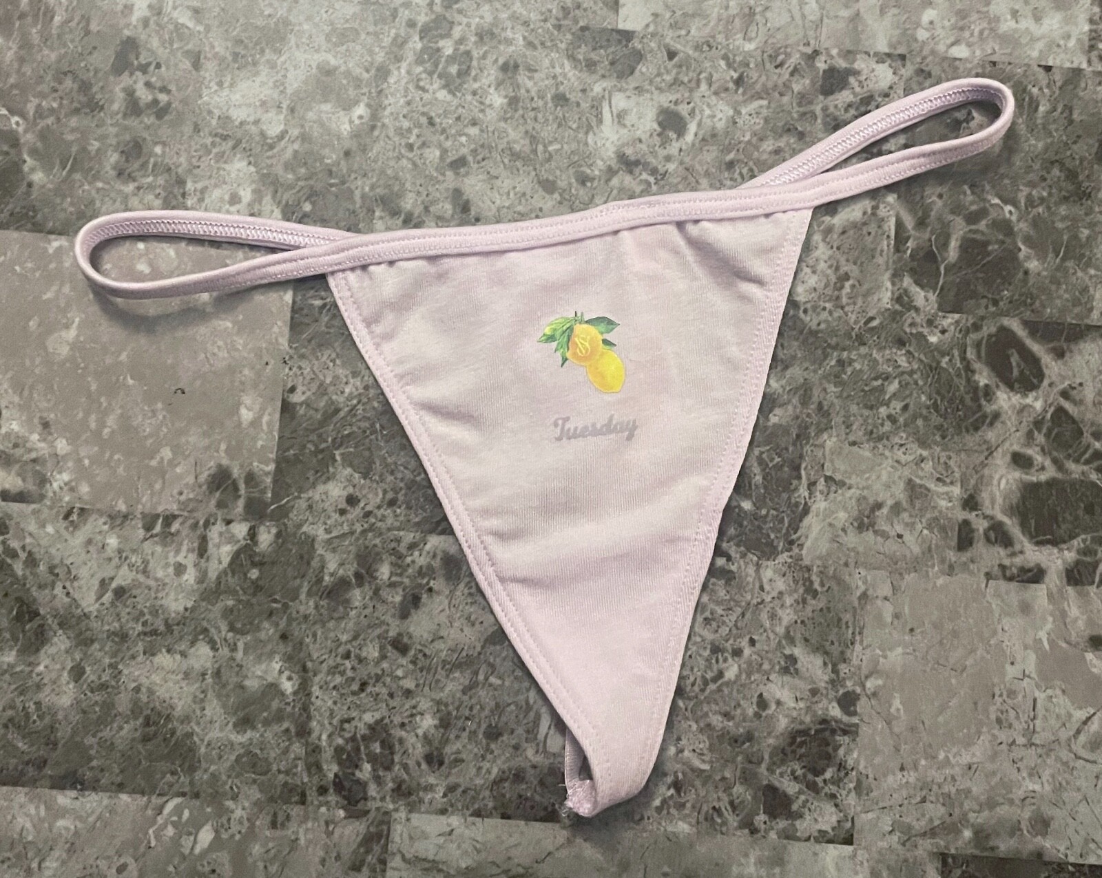 NWOT VICTORIA’S SECRET LAVENDER YELLOW LEMON TUESDAY V STRING THONG PANTIES