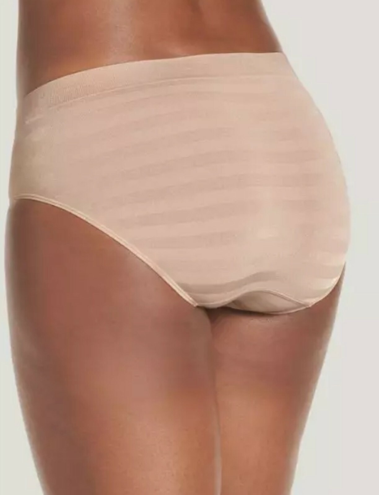 Jockey E2642 Matte & Shine Seamfree Hipster Underwear Size 8 – Beige