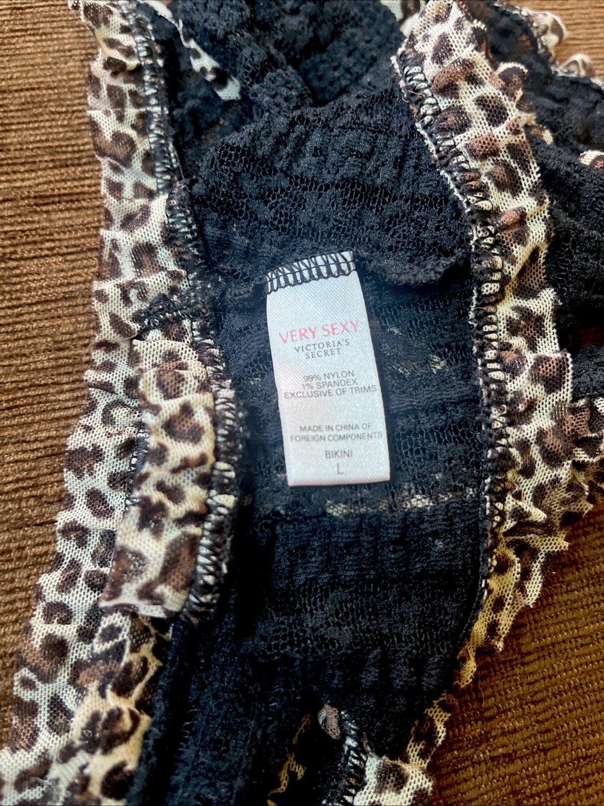 VICTORIA SECRET VERY SEXY UNIQUE CHEEKY BLACK/CHEETAH PANTIES SIZE L NEW