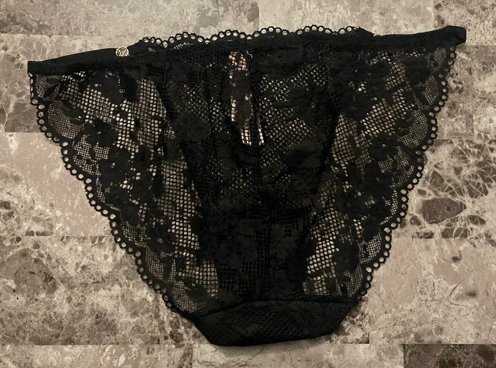 NWT VICTORIA’S SECRET S BLACK LACE GOLD ADJUSTABLE STRAP STRING BIKINI PANTIES