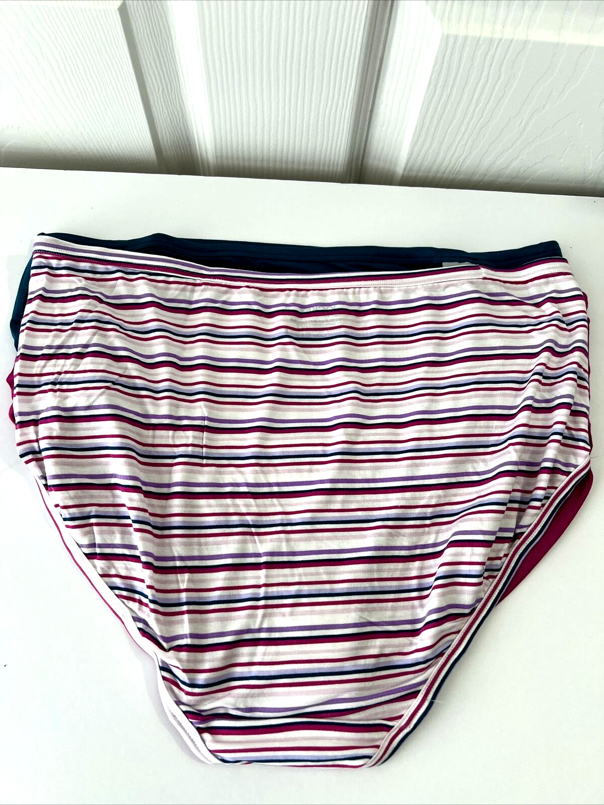 NEW Jockey 3 Pairs Womens Briefs Panties Sz 6 Multicolor 2073 NWT