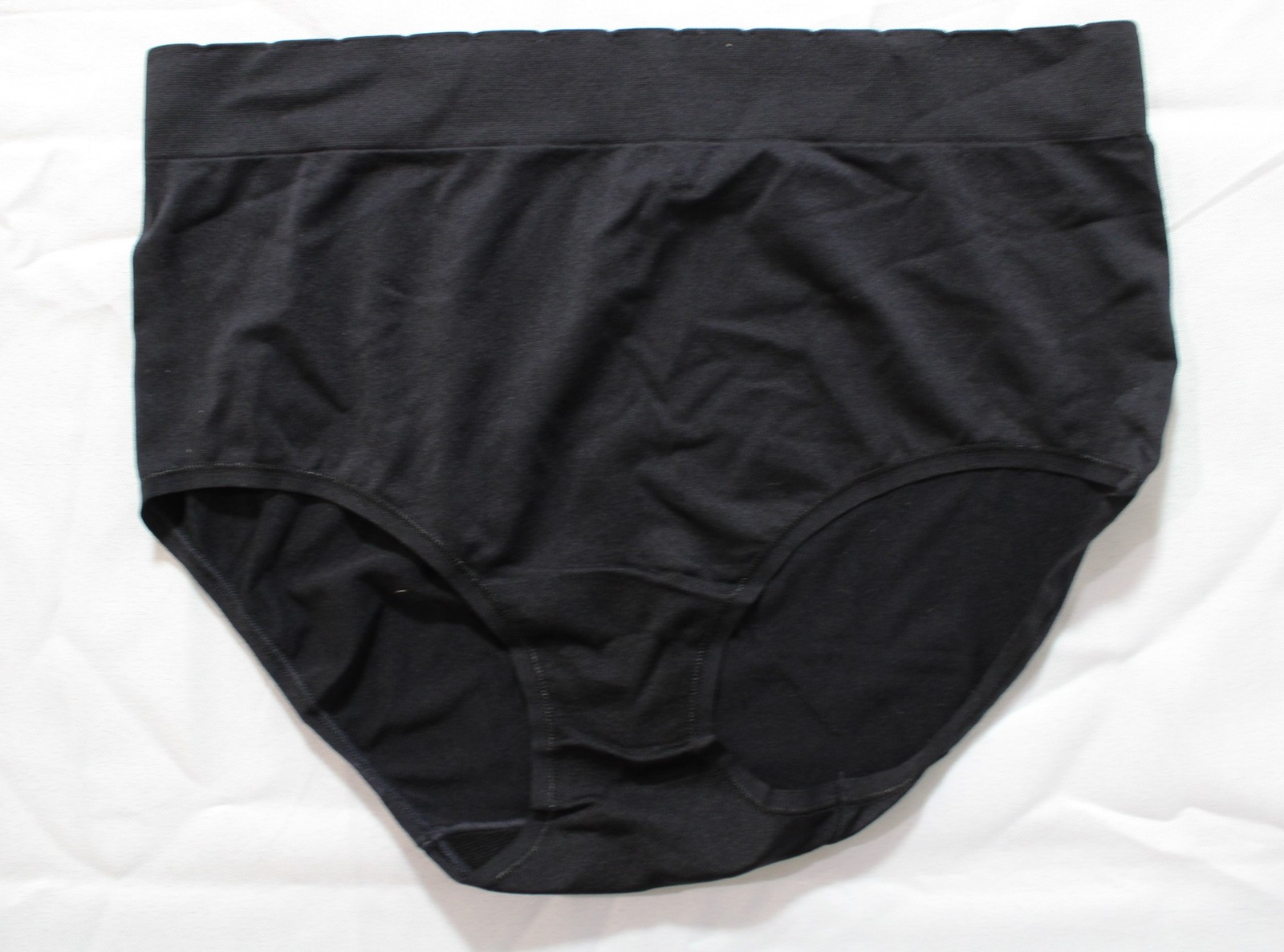 Vanity Fair Women’s 3-Pack Beyond Comfort Seamless Brief ZG3 Black Size XL NWT