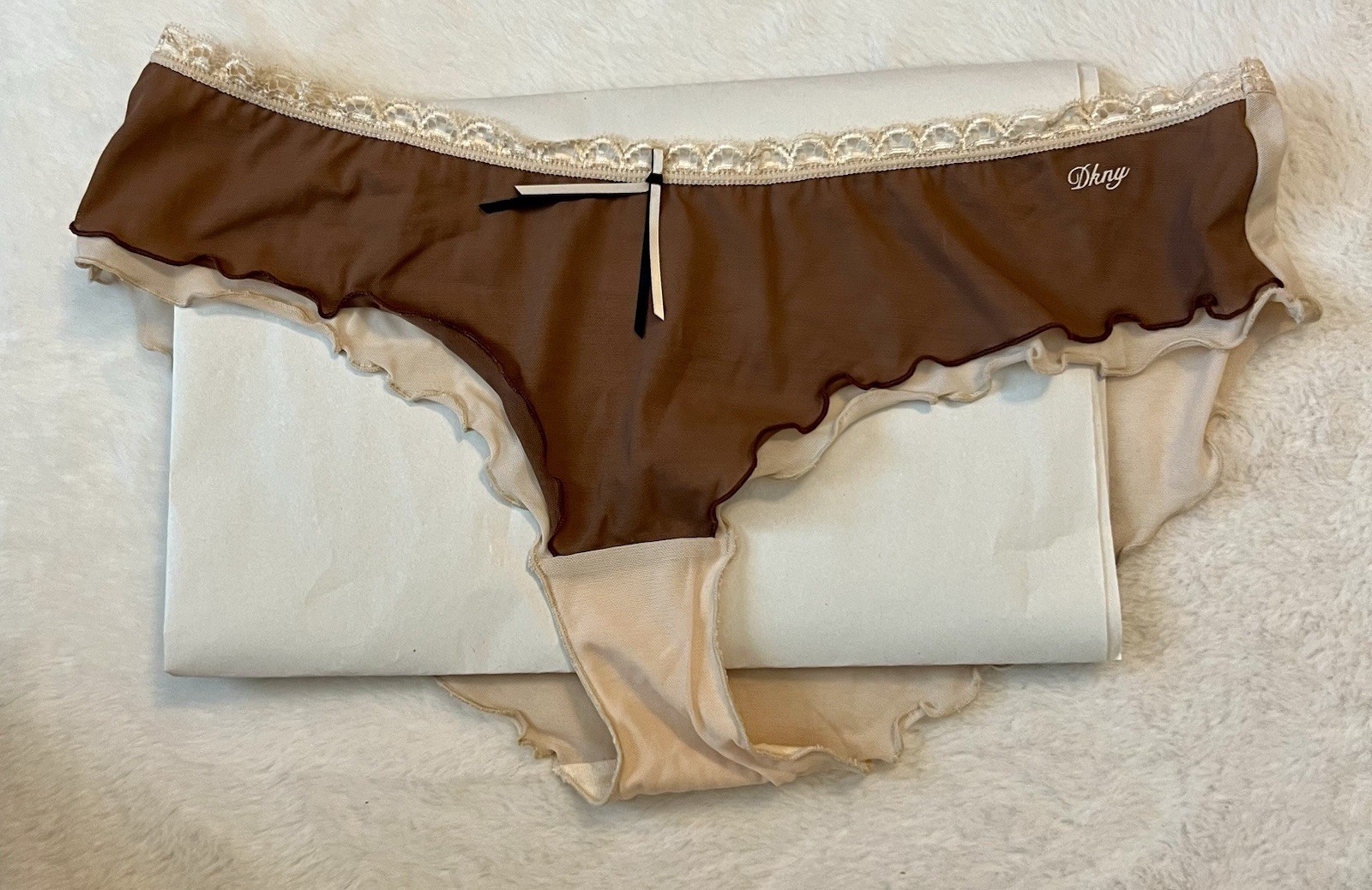 NWOT DKNY womens Bikini panties; size L; Light Brown/Creme; Great pair!