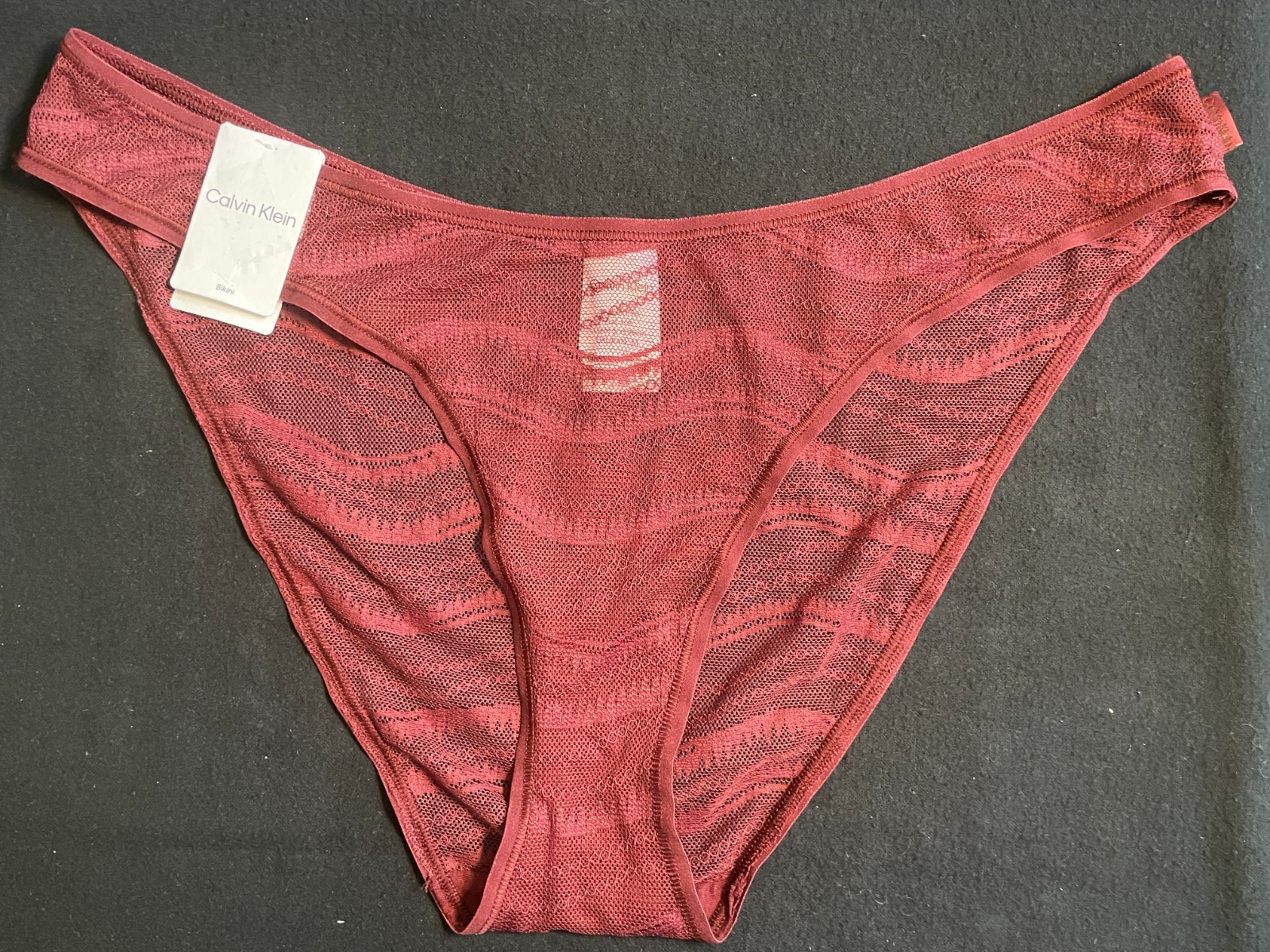 NWT! Calvin Klein SZ M All Over Lace Bikini Red Shade QD3972-602