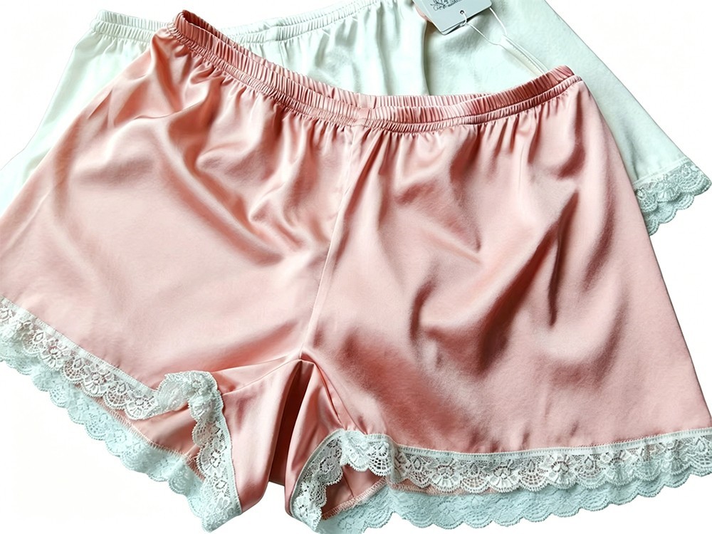 19Momme Silk Shorts with Lace Trim Double-Layer Silk Crotch Elastic Waist Pink