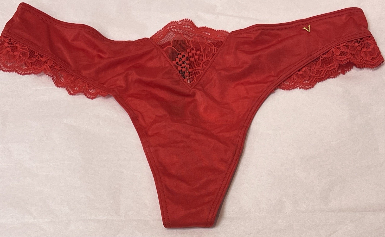 NWT Victoria’s Secret RED Thong / String GOLD V Lace Accents Size MEDIUM