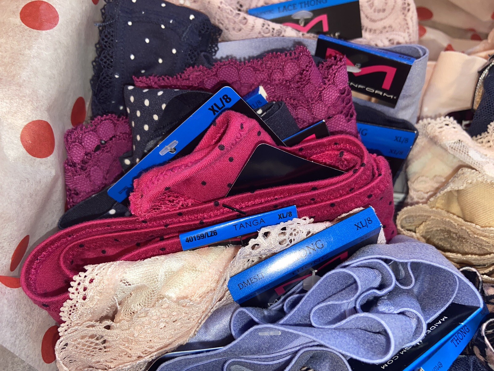 NEW! 24 PAIRS OF ASSORTED TOP BRAND PANTIES ! SIZE 7/ LARGE/MSRP $312