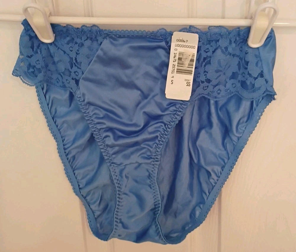 (NWT) VTG SILKY NYLON LACE UNION LABEL FRENCH CUT PANTIES Size 5 SMALL BLUE