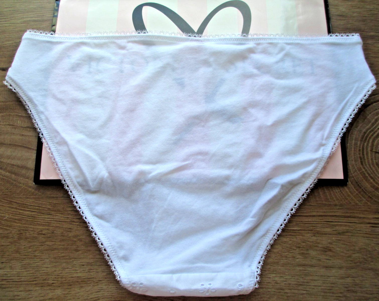 VICTORIA’S SECRET Cotton Bikini Panty M MEDIUM White NWT Eyelet VS