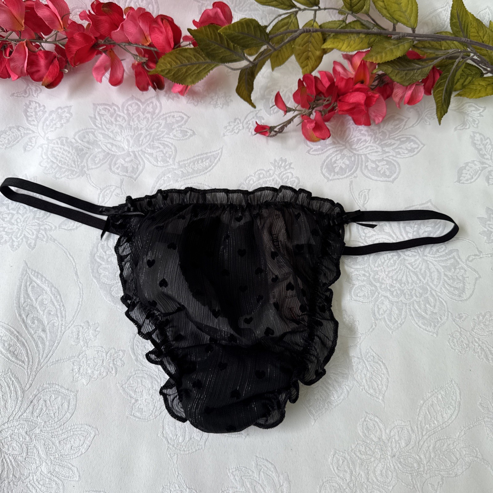 VICTORIA’S SECRET S BLACK HEART V STRING PUCKERED RUFFLE SHIMMER SISSY PANTIES