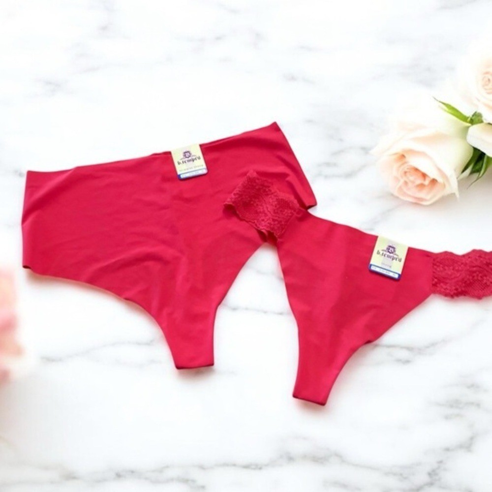 B. Tempted by wacoal Lace Thong Set xl