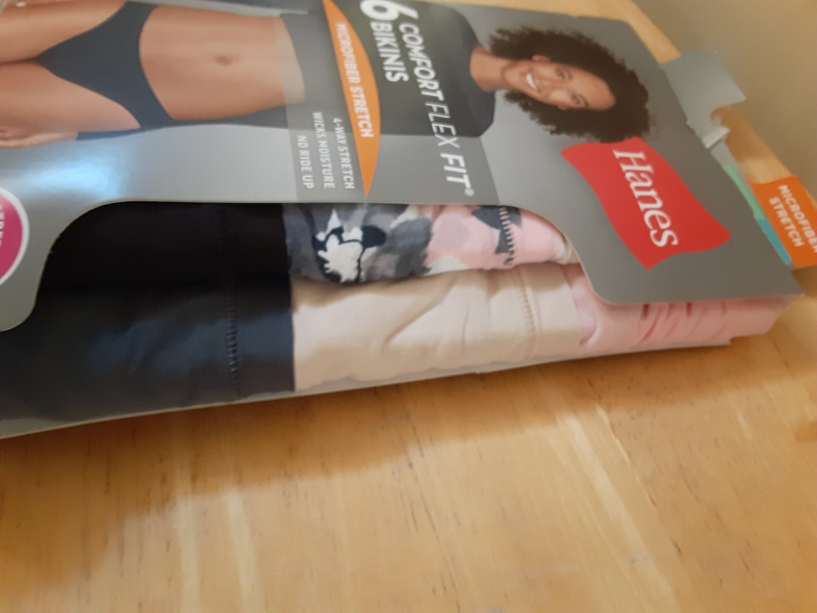 Hanes Woman’s Tagless Flex Fit Bikinis Size 2XL(9) NEW WITH TAGS