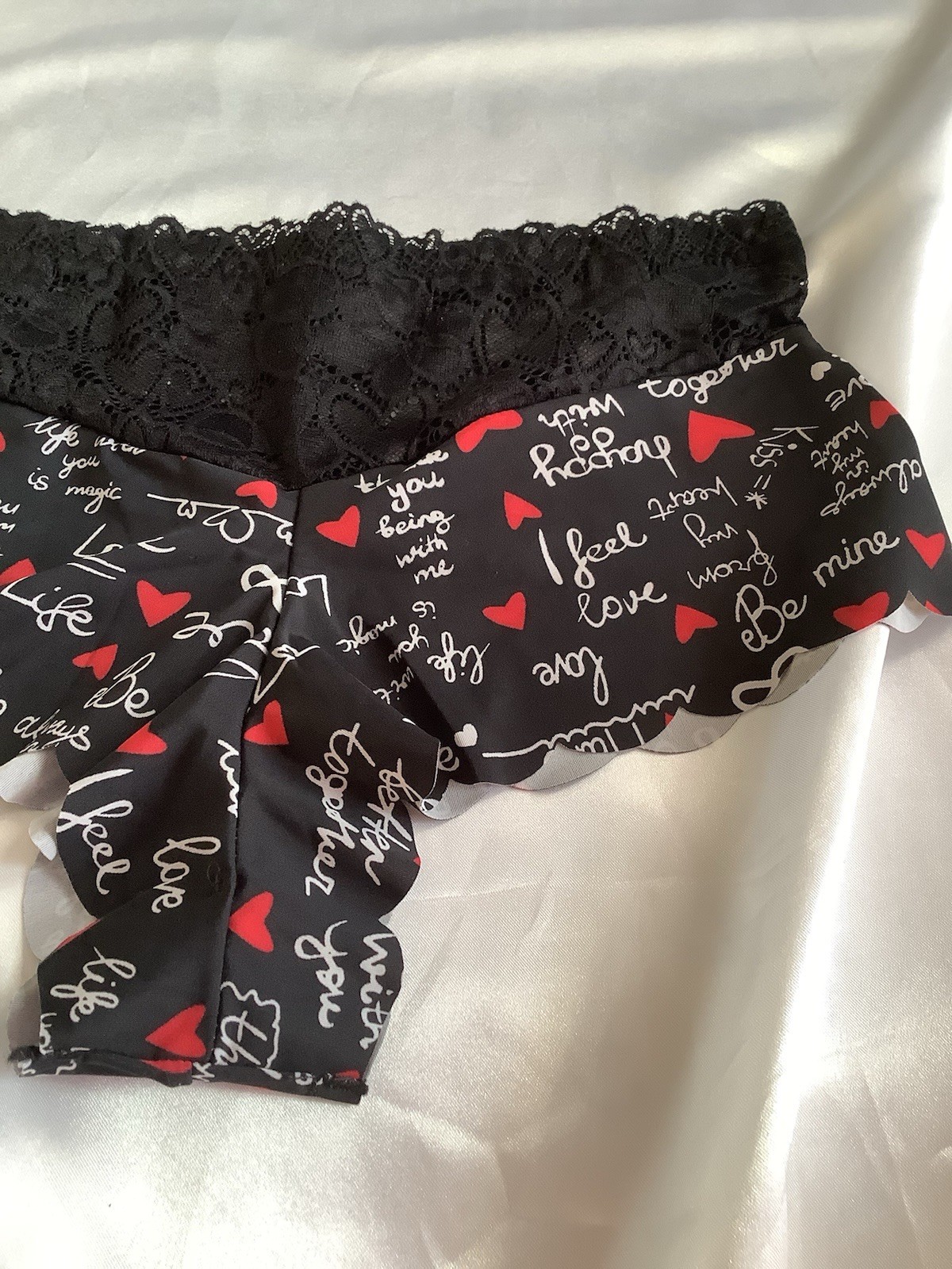 Women’s Teens Mid-Rise Lace Briefs Heart Script Print Red Black White 5Pk Large
