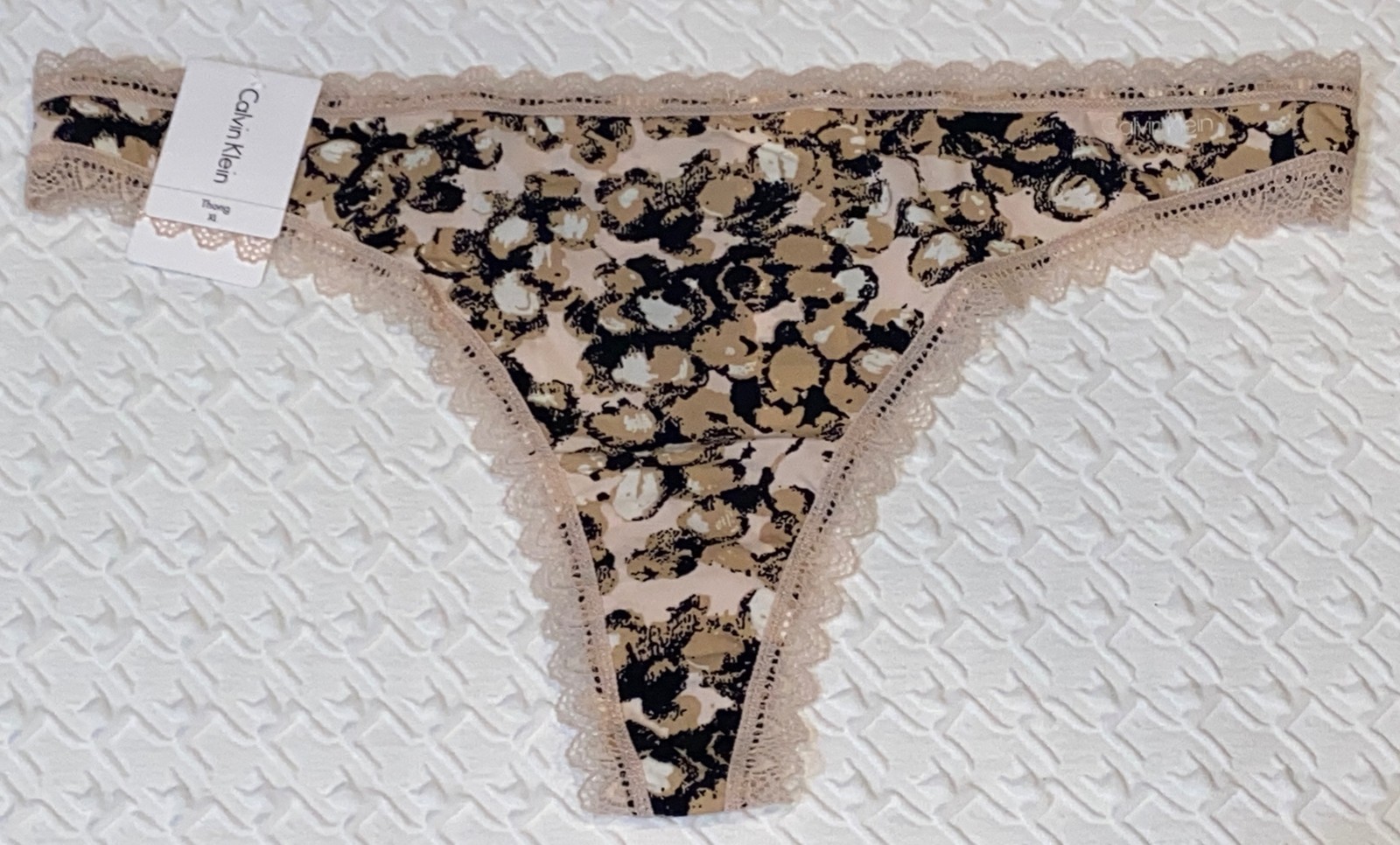 CALVIN KLEIN Radiant Lace Trim Popcorn Thong Panty Womens XS 4 S 5 M 6 L 7 XL 8