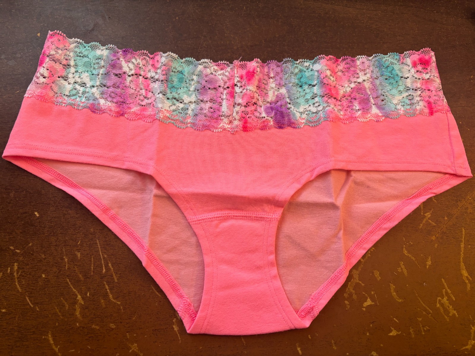 VICTORIA’S SECRET Pop Art Pink Extra Low Rise Hipster Panty w/Lace sz Medium