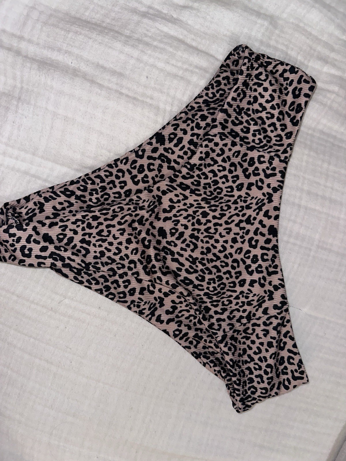 Women’s Beige Leopard Animal Print Thong/String Panties Size L