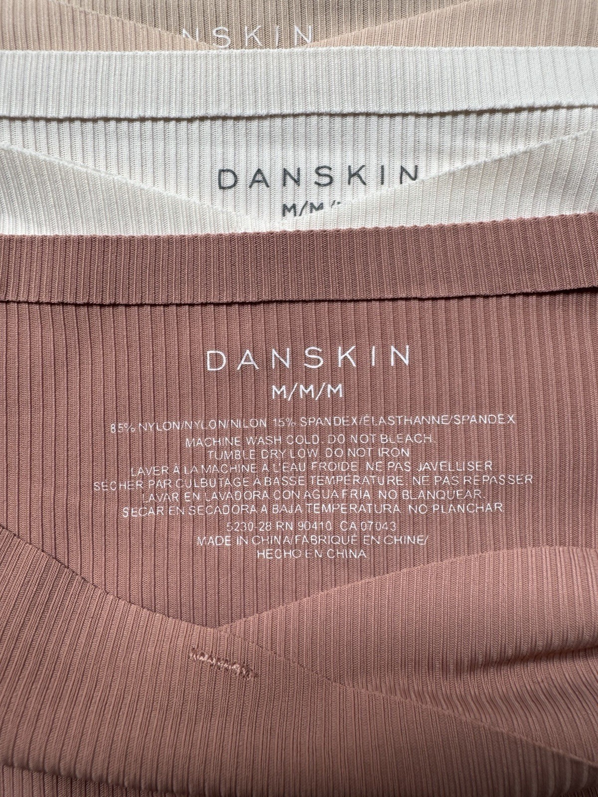 5 Pack DANSKIN No-Show V-Front sz M Bikini Panty Bundle Lot Set Tagless