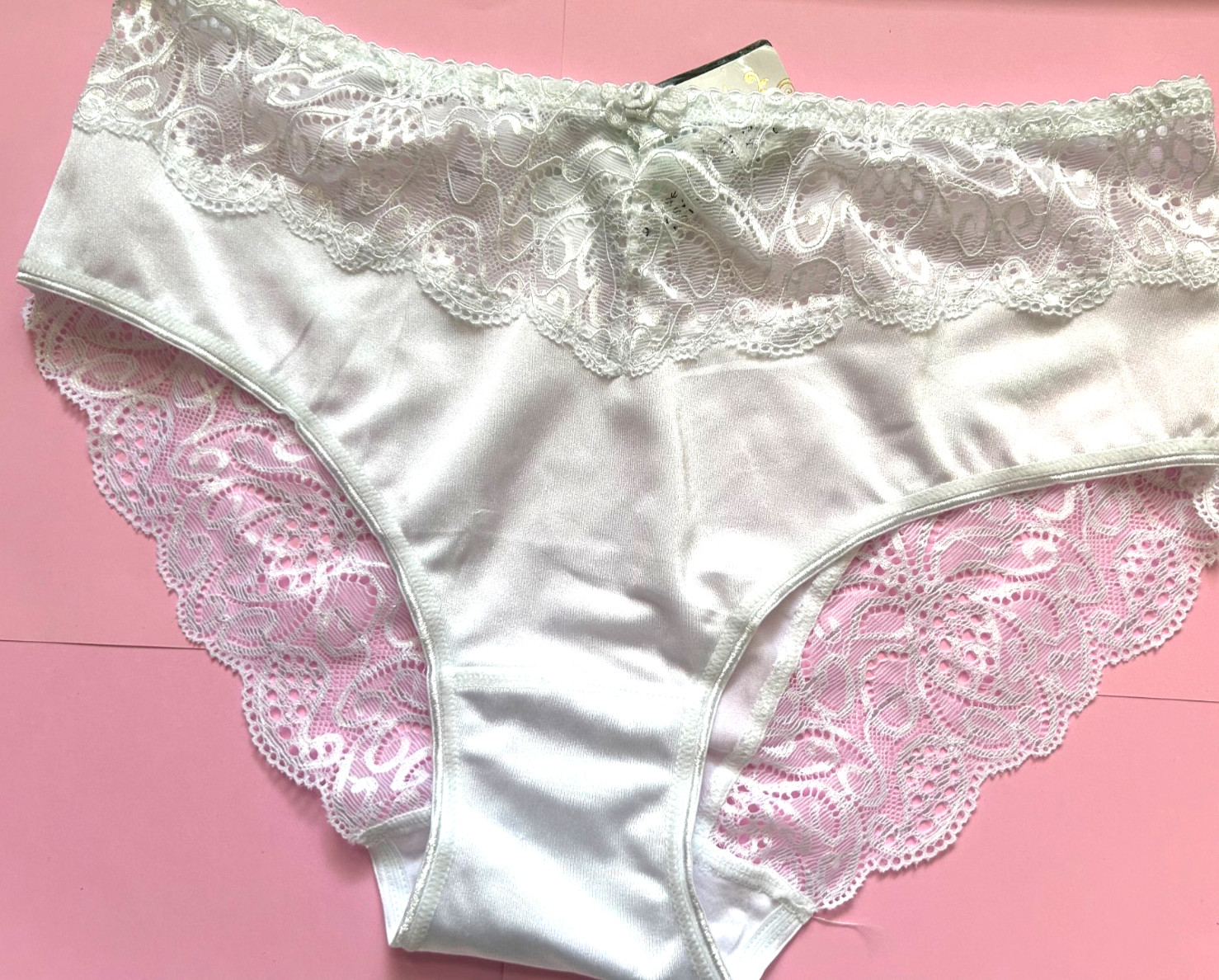 Women’s SizeS/M White Elegant Panties with Lace Comfort Bikini Panty with Lace