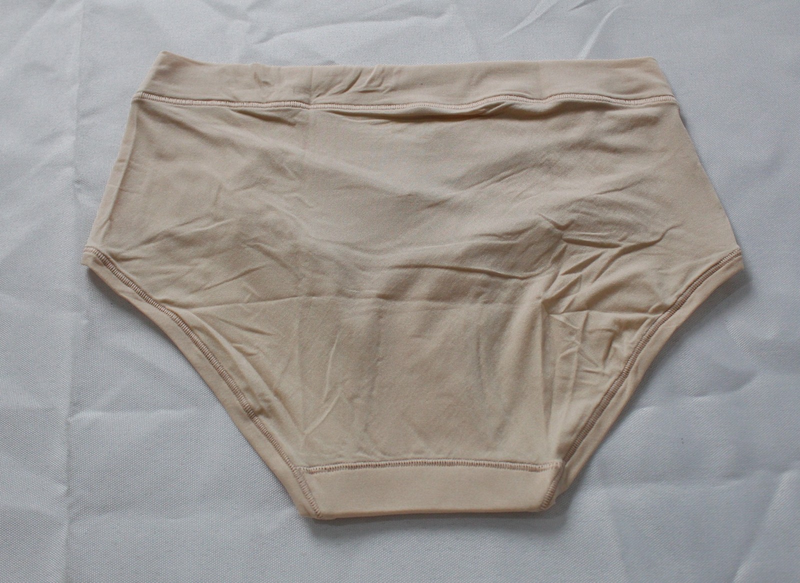 Kindred Bravely Women’s Grow With Me Maternity Hipster Panty ZG3 Beige Small NWT